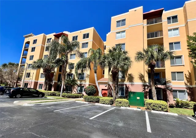Homes for sale in Hypoluxo, FL | 1000 Scotia Dr #101, Hypoluxo, FL 33462 | MLS# A11986943