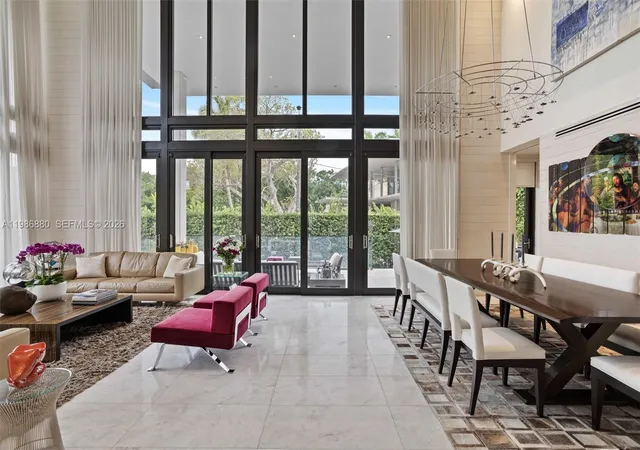 4th image of 610 Harbor Cir, Key Biscayne, FL 33149 | MLS# A11986880