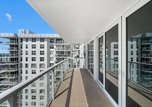 4th image of 230 S 174Th St #2202, Sunny Isles Beach, FL 33160 | MLS# A11983187