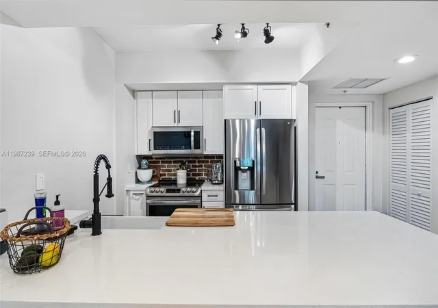 Homes for sale in Miami, FL | 7290 Sw 90Th St #202, Miami, FL 33156 | MLS# A11987239