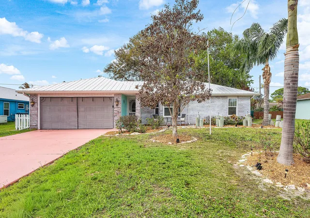 Photo 1 of Single family home for sale at 2114 Se Midtown Rd, Port St Lucie, FL 34952 | MLS# B26005382 | Listing updated on 2026-09-23