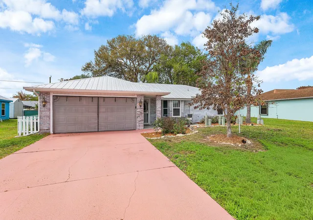 Photo 2 of Single family home for sale at 2114 Se Midtown Rd, Port St Lucie, FL 34952 | MLS# B26005382 | Listing updated on 2026-09-23