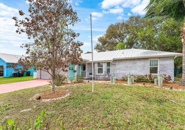 Photo 3 of Single family home for sale at 2114 SE Midtown Rd, Port St Lucie, FL 34952 | MLS# B26005382 | Listing updated on 2026-09-23