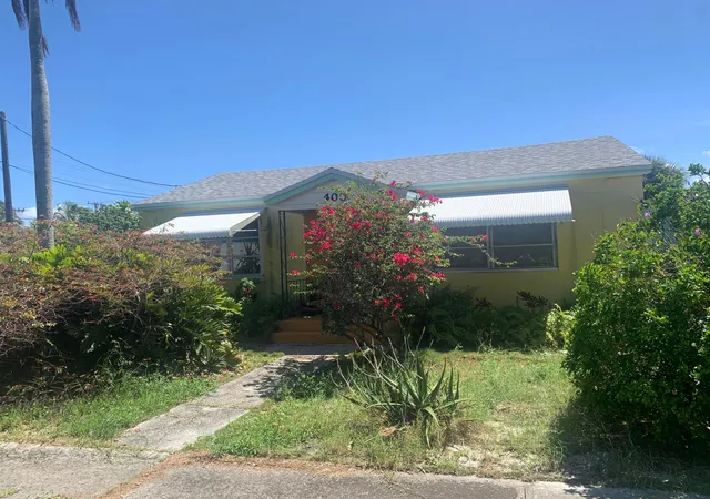 1st image of 400 W Perry St #A,b,c,d, Lantana, FL 33462 | MLS# B26005398