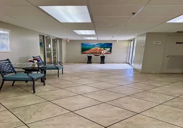 2nd image of 3910 Inverrary Blvd #407B, Lauderhill, FL 33319 | MLS# A11987503