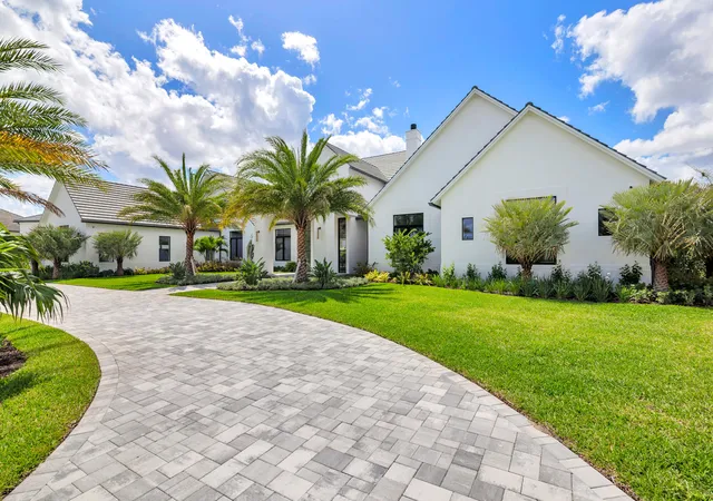 Photo 1 of Mansion for sale at 2015 Lockheed Ter, Wellington, FL 33414 | MLS# B26005658 | Listing updated on 2026-10-07