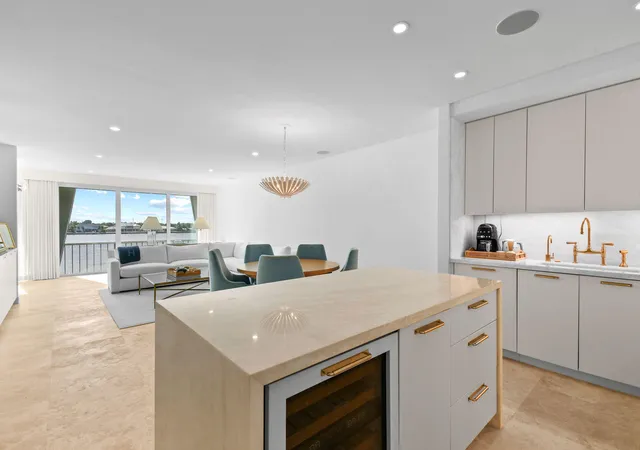 Photo 1 of Condo for sale at 2180 Ibis Isle Rd #12, Palm Beach, FL 33480 | MLS# B26005688 | Listing updated on 2026-09-23
