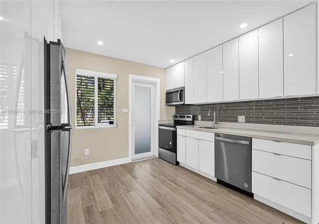 5th image of 11919 Ne 8Th Ave, Biscayne Park, FL 33161 | MLS# A11969711