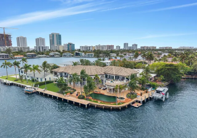 Photo 1 of Mansion for sale at 2593 Se 8th Street, Pompano Beach, FL 33062 | MLS# B26005855 | Listing updated on 2026-10-07
