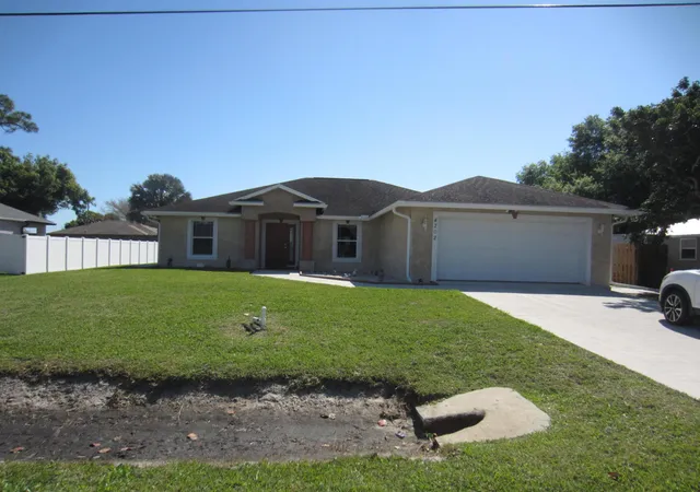 Photo 1 of Single family home for sale at 4702 Seagrape Dr, Fort Pierce, FL 34982 | MLS# B26005905 | Listing updated on 2026-09-25