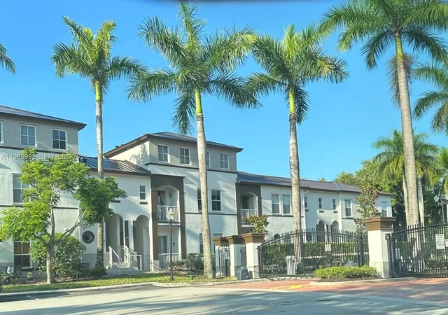Homes for sale in Miramar, FL | 4331 Sw 160th Ave #218, Miramar, FL 33027 | MLS# A11986938