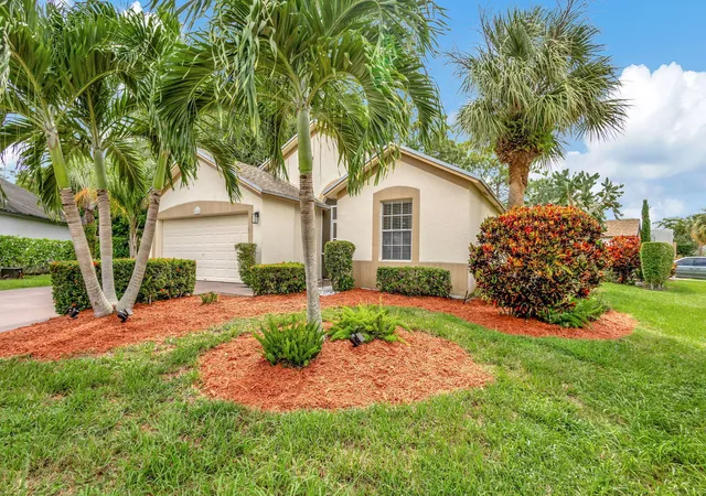 Photo 2 of Single family home for sale at 328 Hammocks Trl, Greenacres, FL 33413 | MLS# B26005993 | Listing updated on 2026-09-23