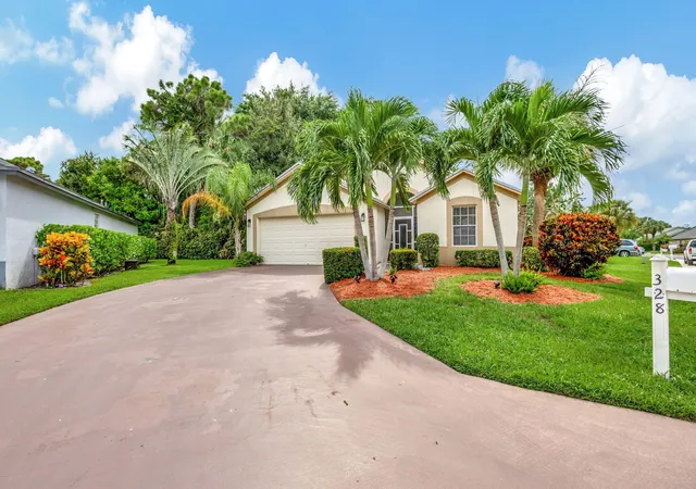 Photo 3 of Single family home for sale at 328 Hammocks Trl, Greenacres, FL 33413 | MLS# B26005993 | Listing updated on 2026-09-23