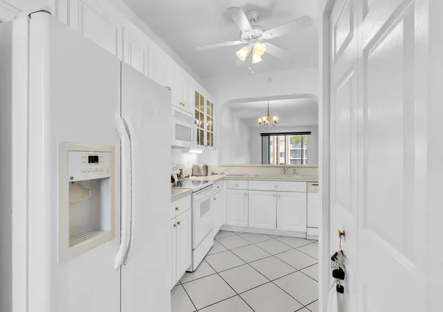 Homes for sale in Tamarac, FL | 7623 Southampton Ter #211, Tamarac, FL 33321 | MLS# B26005996