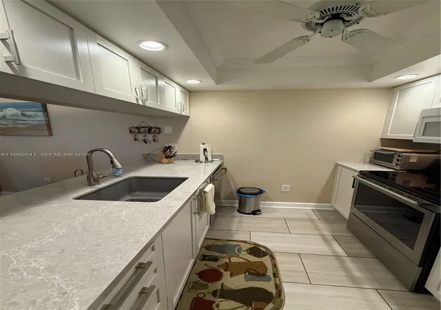 Homes for sale in Hypoluxo, FL | 608 Waterside Dr #608, Hypoluxo, FL 33462 | MLS# A11985541