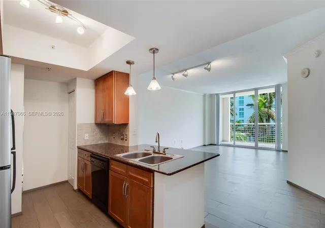 4th image of 2000 N Bayshore Dr #506, Miami, FL 33137 | MLS# A11987966