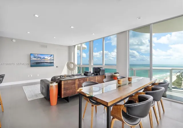 3rd image of 6365 Collins Ave #4307, Miami Beach, FL 33141 | MLS# A11988270