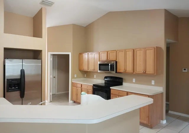 4th image of 245 Sw Starfish Ave, Port Saint Lucie, FL 34984 | MLS# B26006192