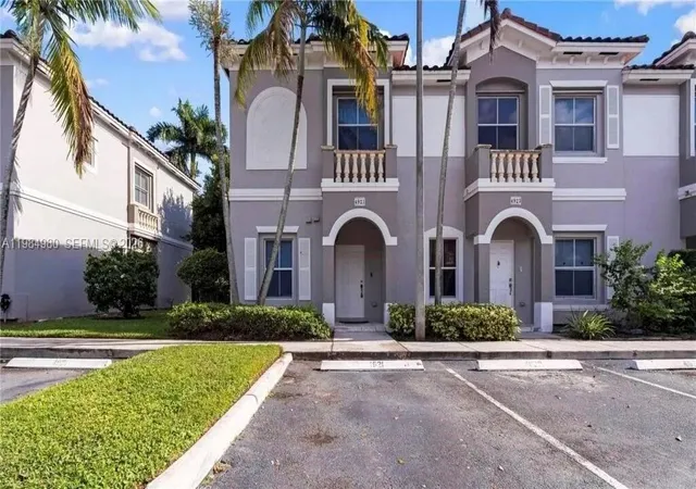 Homes for sale in Miramar, FL | 4921 Sw 140th Ter #1, Miramar, FL 33027 | MLS# A11984980