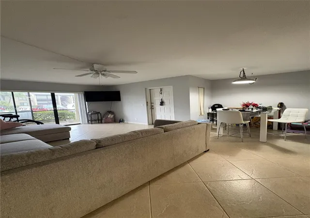 4th image of 718 Sunny Pine Wy #D1, Greenacres, FL 33415 | MLS# A11988919