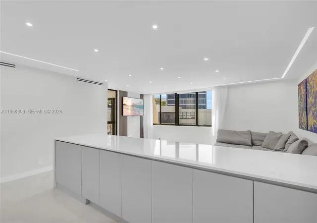 5th image of 20441 Ne 30Th Ave, Aventura, FL 33180