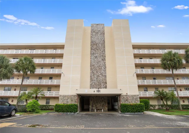16th image of 101 Se 3rd Ave #605, Dania, FL 33004 | MLS# B26006583
