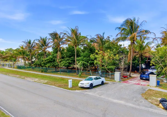 4th image of 11481 Tangerine Blvd, The Acreage, FL 33412 | MLS# B26006620