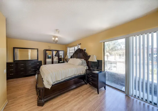 Photo 3 of Townhouse for sale at 7 Ann Lee Ln, Tamarac, FL 33319 | MLS# B26006633 | Listing updated on 2026-09-30