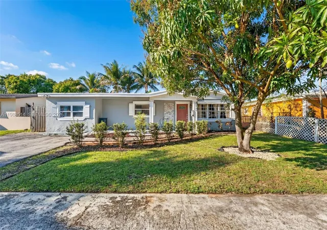 Homes for sale in Sunrise, FL | 6621 Nw 21St St, Sunrise, FL 33313 | MLS# A11988514