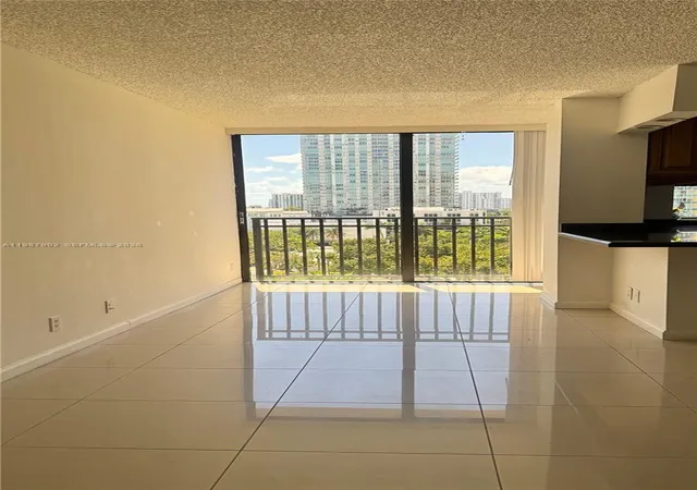 4th image of 17021 N Bay Rd #1015, Sunny Isles Beach, FL 33160 | MLS# A11987902