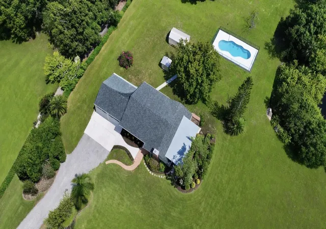 Photo 3 of Single family home for sale at 6080 65th Street, Vero Beach, FL 32967 | MLS# B26006989 | Listing updated on 2026-09-23