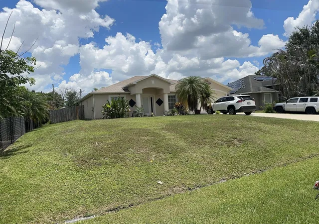 Homes for sale in Port Saint Lucie, FL | 1481 Sw Dow Ln, Port Saint Lucie, FL 34953 | MLS# B26007023