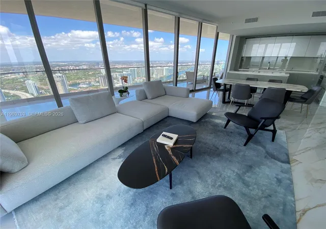 4th image of 18975 Collins Ave #5105, Sunny Isles Beach, FL 33160 | MLS# A11989753