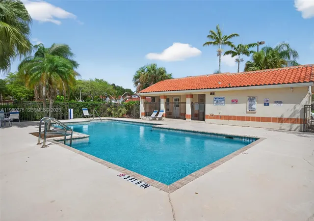 2nd image of 3390 N Pinewalk Dr, Margate, FL 33063