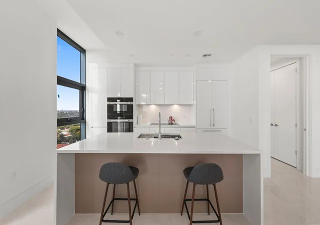 4th image of 220 Lake Shore Dr #1125, Lake Park, FL 33403 | MLS# B26007096