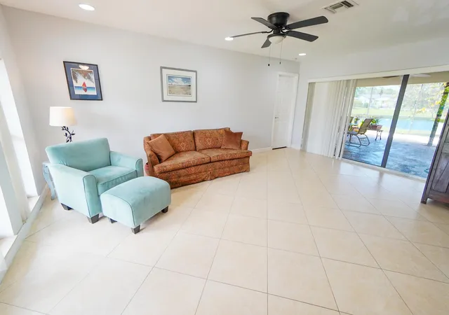 5th image of 14592 Country Side Ln, Delray Beach, FL 33484 | MLS# B26007215