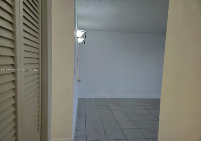 4th image of 4550 Nw 9Th St #704E, Miami, FL 33126 | MLS# A11972479