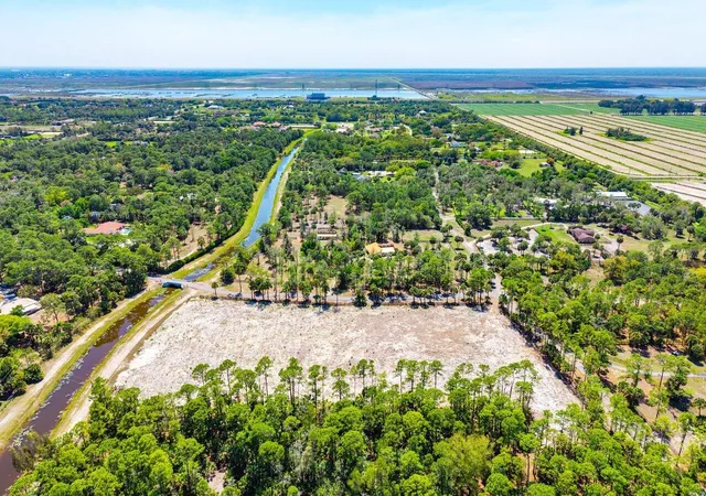 5th image of 1278 Arabian Dr, Loxahatchee, FL 33470 | MLS# B26006847