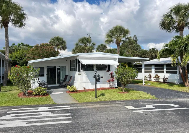 Homes for sale in Deerfield Beach, FL | 615 Alamanda Ln, Deerfield Beach, FL 33442 | MLS# B26007351