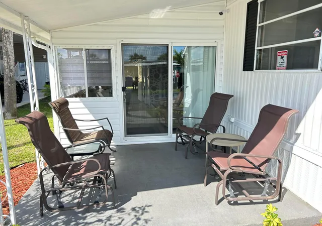 Homes for sale in Deerfield Beach, FL | 615 Alamanda Ln, Deerfield Beach, FL 33442 | MLS# B26007351