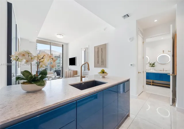 4th image of 2655 S Bayshore Dr #1608, Miami, FL 33133 | MLS# A11988800