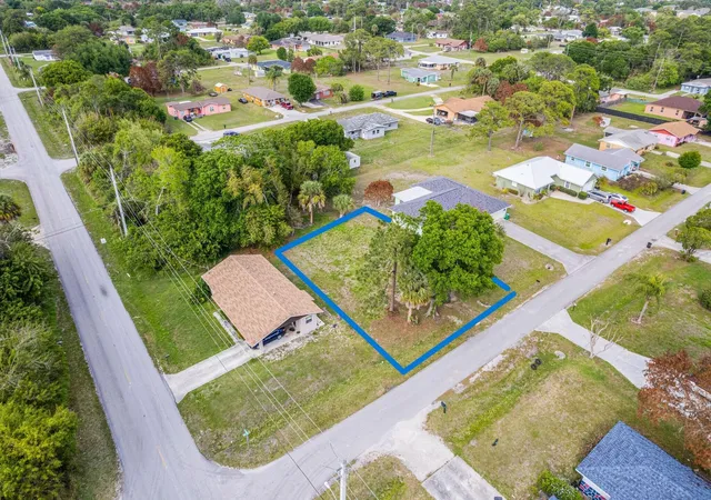 Photo 1 of Sale Pending at 3804 Ave M, Fort Pierce, FL 34947 | MLS# B26007608 | Listing updated on 2026-10-07