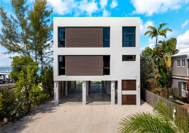 1st image of 21 Stillwright Wy, Key Largo, FL 33037 | MLS# A11986715