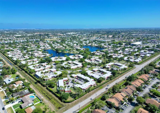 40th image of 857 Worcester Ln #B, Lake Worth, FL 33467 | MLS# B26007859