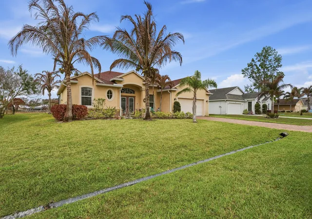 3rd image of 6988 Nw Hartney Wy, Port St Lucie, FL 34983 | MLS# B26008348
