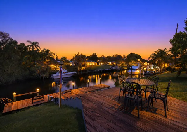 47th image of 343 Se Verada Ave, Port St Lucie, FL 34983 | MLS# B26008421