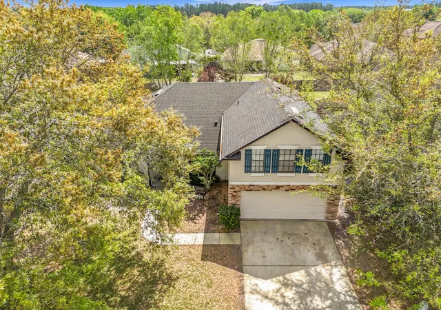 Homes for sale in Orange Park, FL | 3371 Classic Oak Ct, Orange Park, FL 32065 | MLS# B26008439