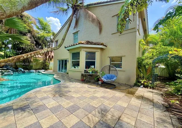 Single family home for sale at 1040 NW 185th Avenue, Pembroke Pines, FL 33029 | MLS# A11990660 | Listing updated on 2026-06-11