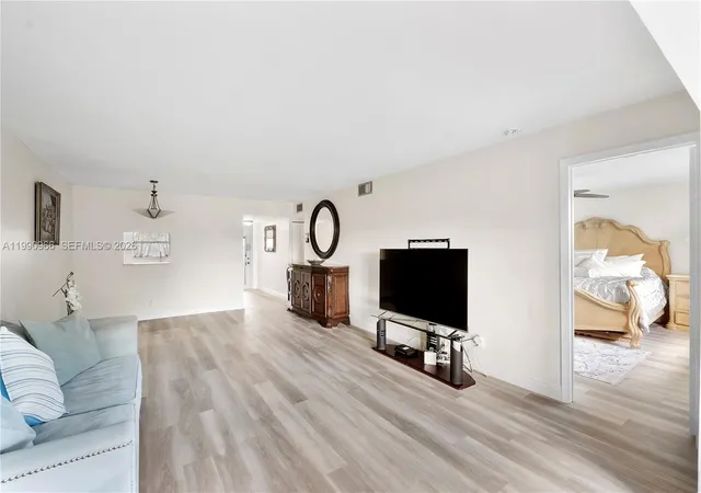 2nd image of 9201 Sunrise Lakes Blvd #304, Sunrise, FL 33322 | MLS# A11990966