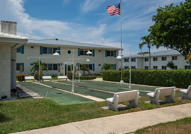 Homes for sale in Fort Lauderdale, FL | 6263 Ne 19th Avenue, Fort Lauderdale, FL 33308 | Houzeo